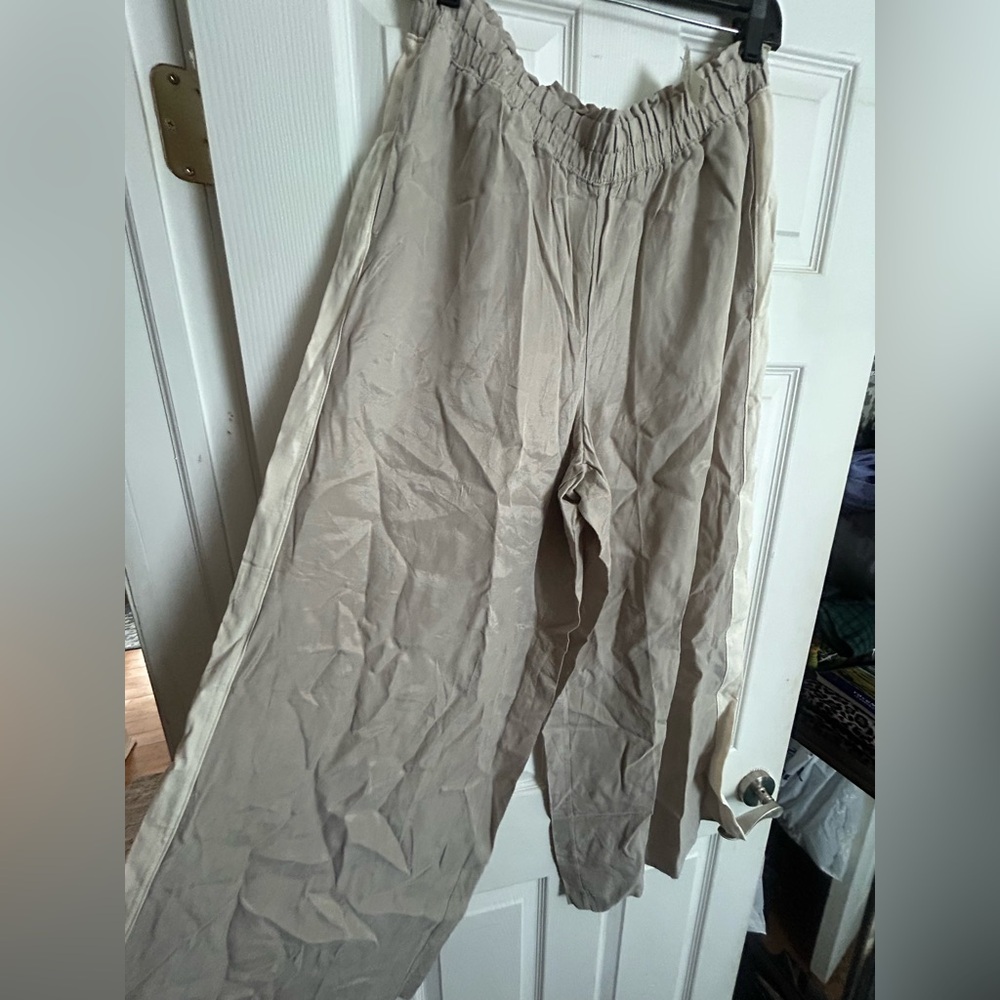 Men's Beige Pants